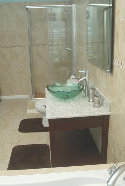 Heavenly Suites La Feuillet 외부 사진