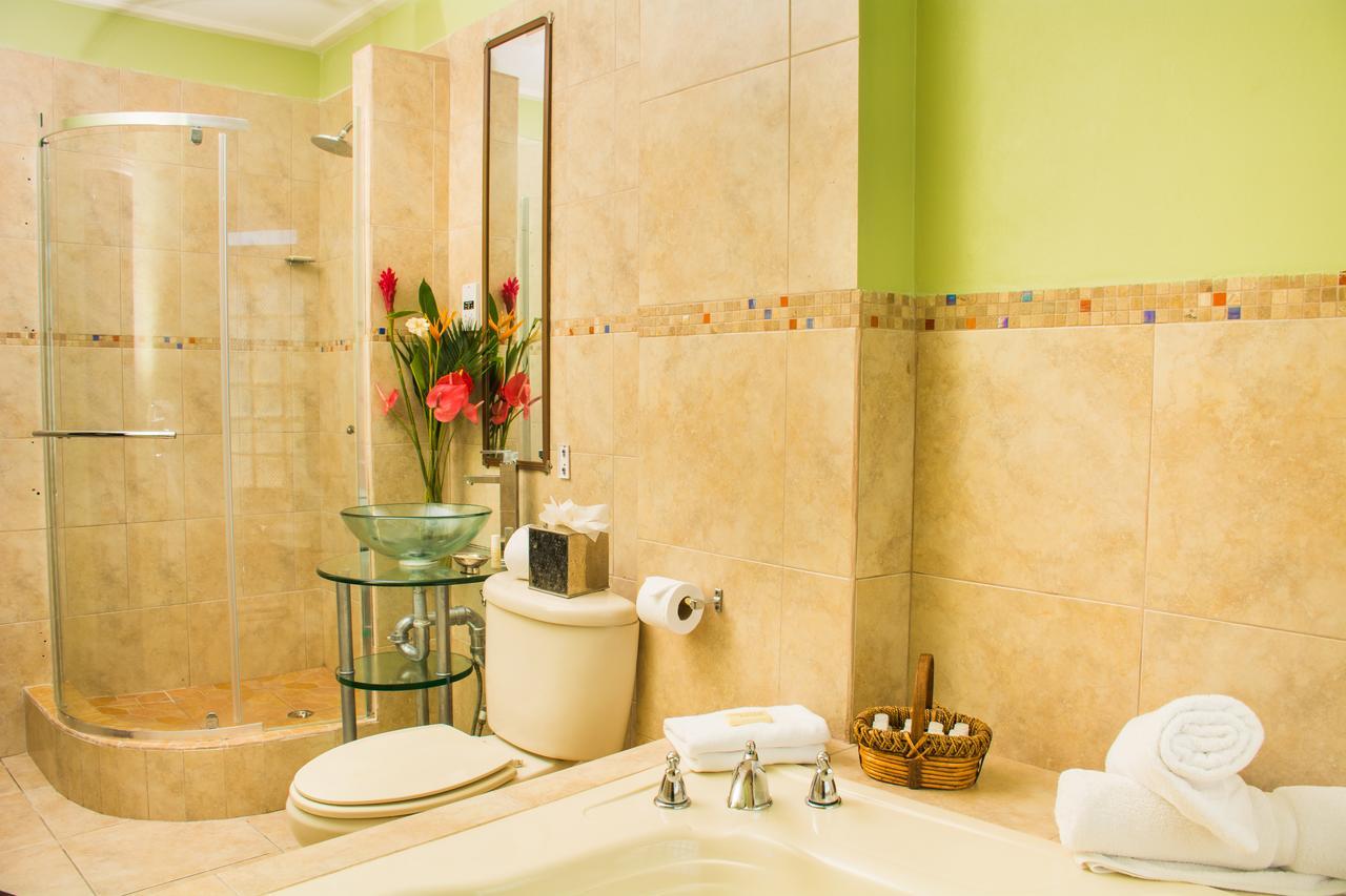 Heavenly Suites La Feuillet 외부 사진