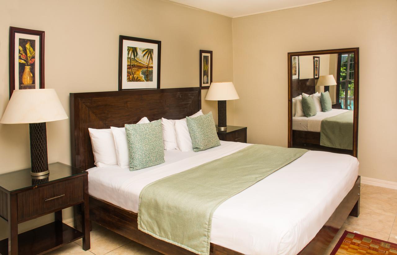 Heavenly Suites La Feuillet 외부 사진
